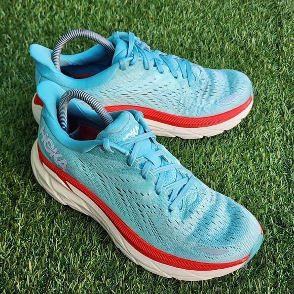 HOKA CLIFTON 8 - Womens Athletic Shoes - SIZE 8.B - Picture 1 of 9